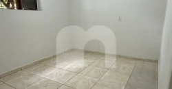 Casa para Alugar com 1 Quarto e Garagem para Moto