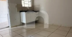 Casa para Alugar com 1 Quarto e Garagem para Moto