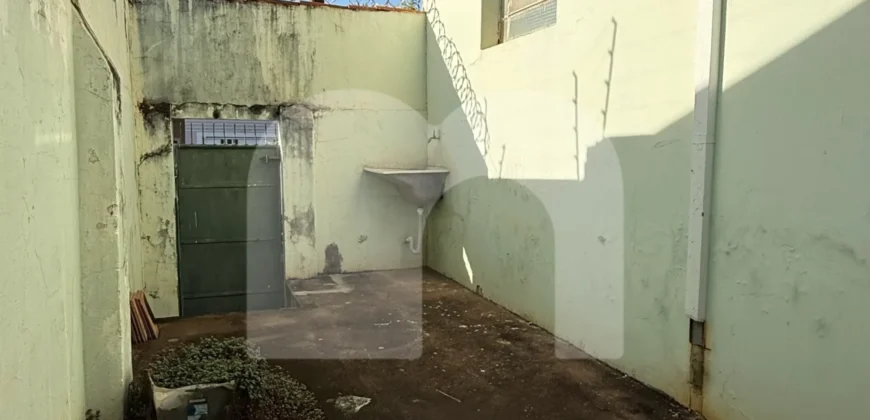 Casa Comercial com 3 Quartos