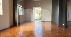 Casa Comercial com 3 Quartos