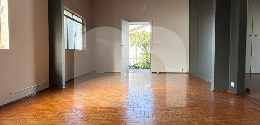 Casa Comercial com 3 Quartos