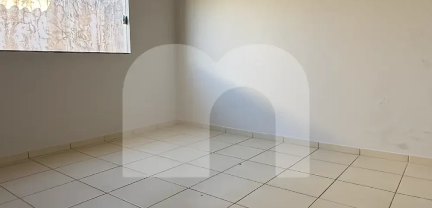 Casa Geminada 2 Quartos para Alugar