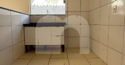 Casa Geminada 2 Quartos para Alugar