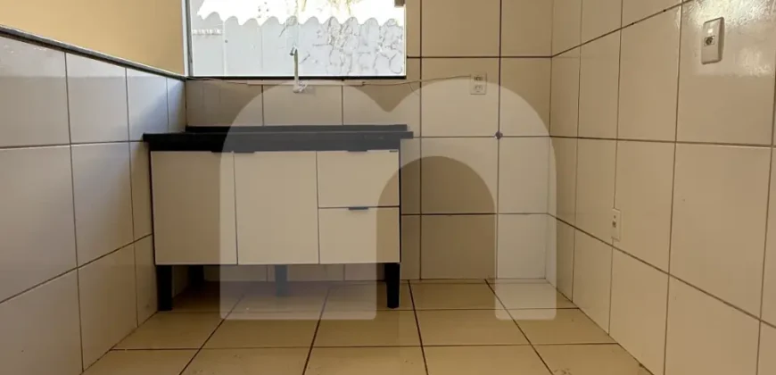Casa Geminada 2 Quartos para Alugar