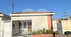 Casa com 2 Quartos para Alugar