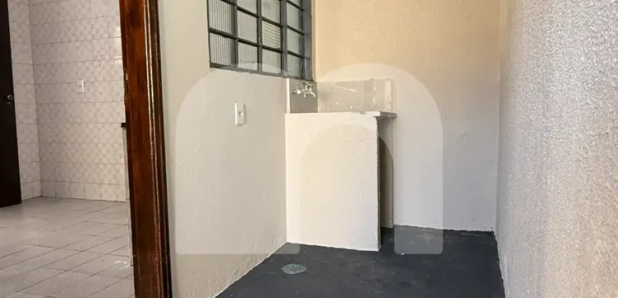 Casa com 2 Quartos para Alugar