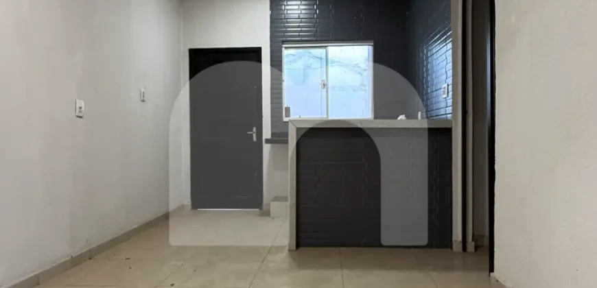 Casa 2 Quartos no Centro para Alugar