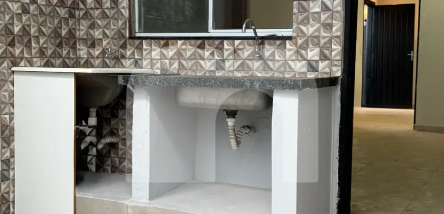 Casa 2 Quartos no Centro para Alugar
