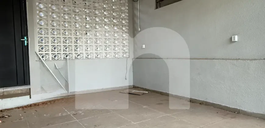Casa 2 Quartos no Centro para Alugar