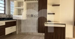 Apartamento 2 Quartos com Armários para Alugar