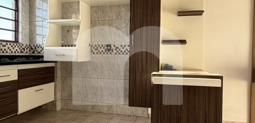 Apartamento 2 Quartos com Armários para Alugar